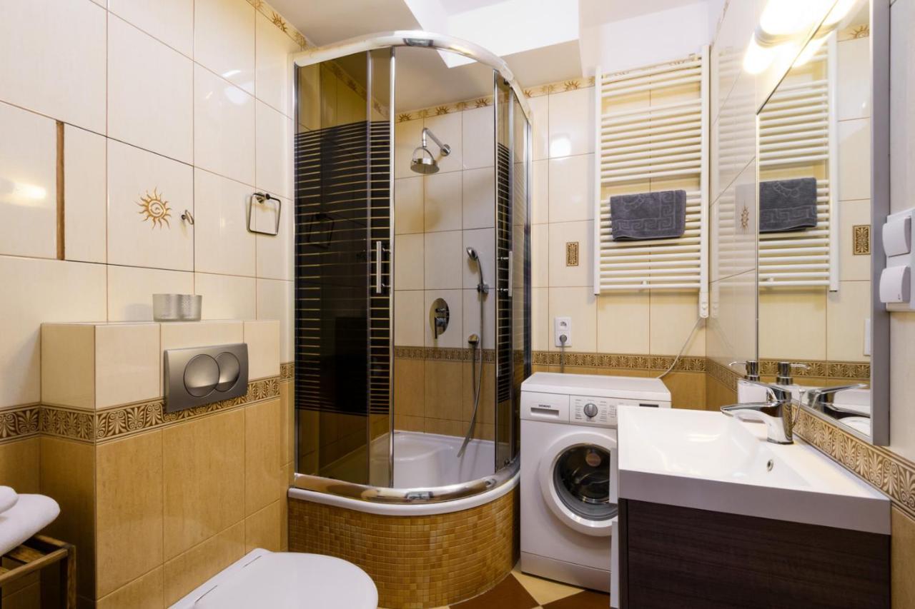 Warsaw Night Apartments Siedmiogrodzka Ngoại thất bức ảnh